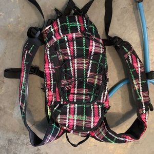 Dakine water pack (camelback)
